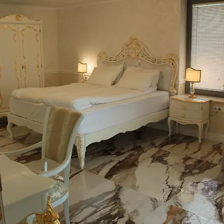 Art Complex Anel Hotel