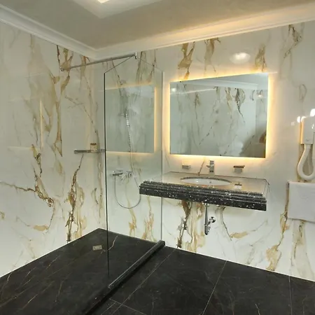Art Complex Anel 3* 소조폴