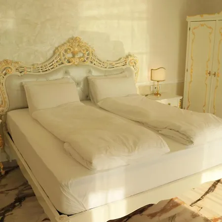 Art Complex Anel Süzebolu